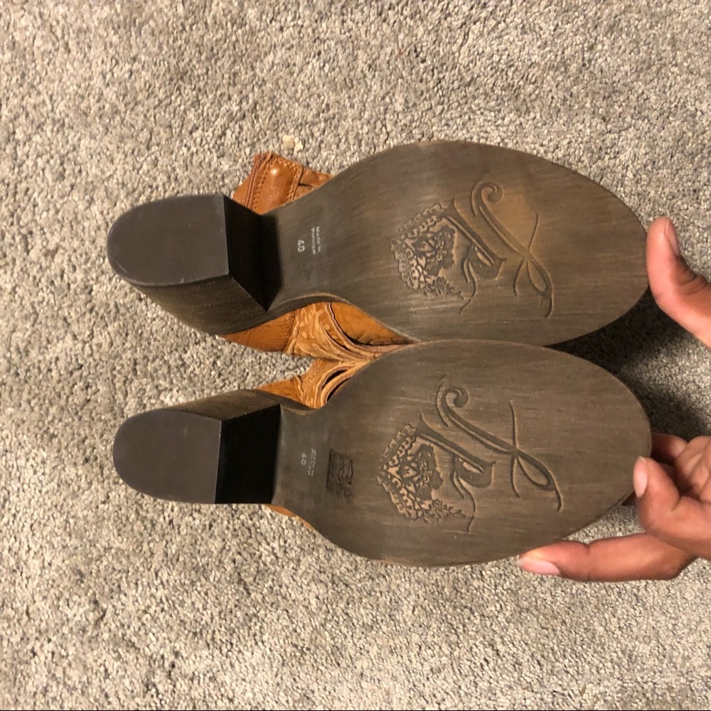 NWOT Distressed Free People Brown Leather Boots - Picture 6 of 7